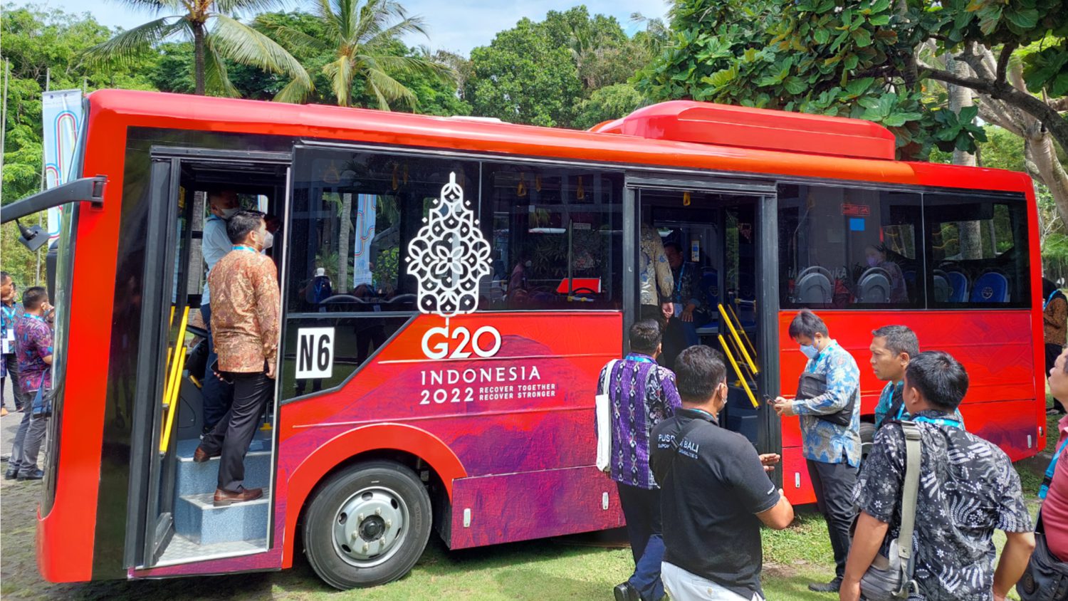 Roadmap Kebijakan Percepatan Elektrifikasi Bus Angkutan Umum di Indonesia