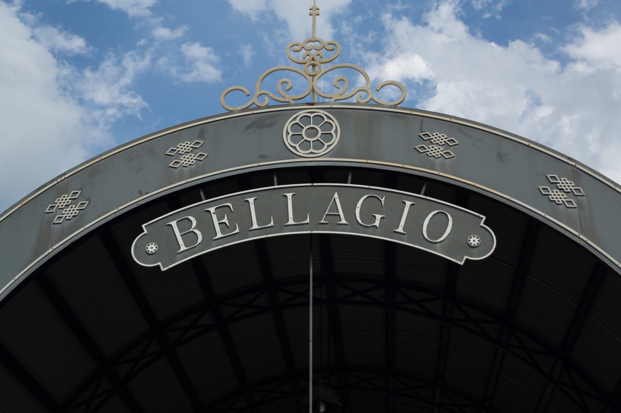 Bellagio Ferry Terminal Stop Sign